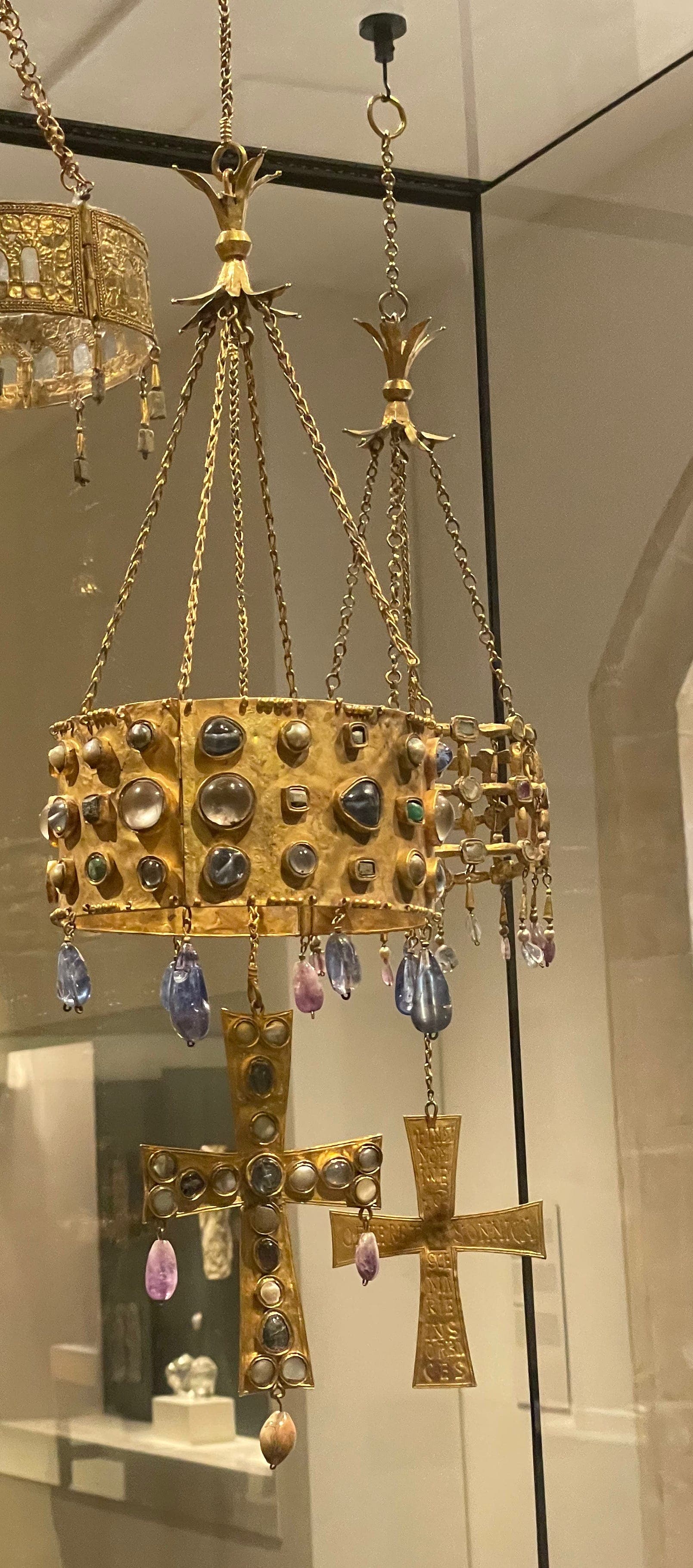 哥特式奉献王冠，巴黎克吕尼博物馆，2025年2月